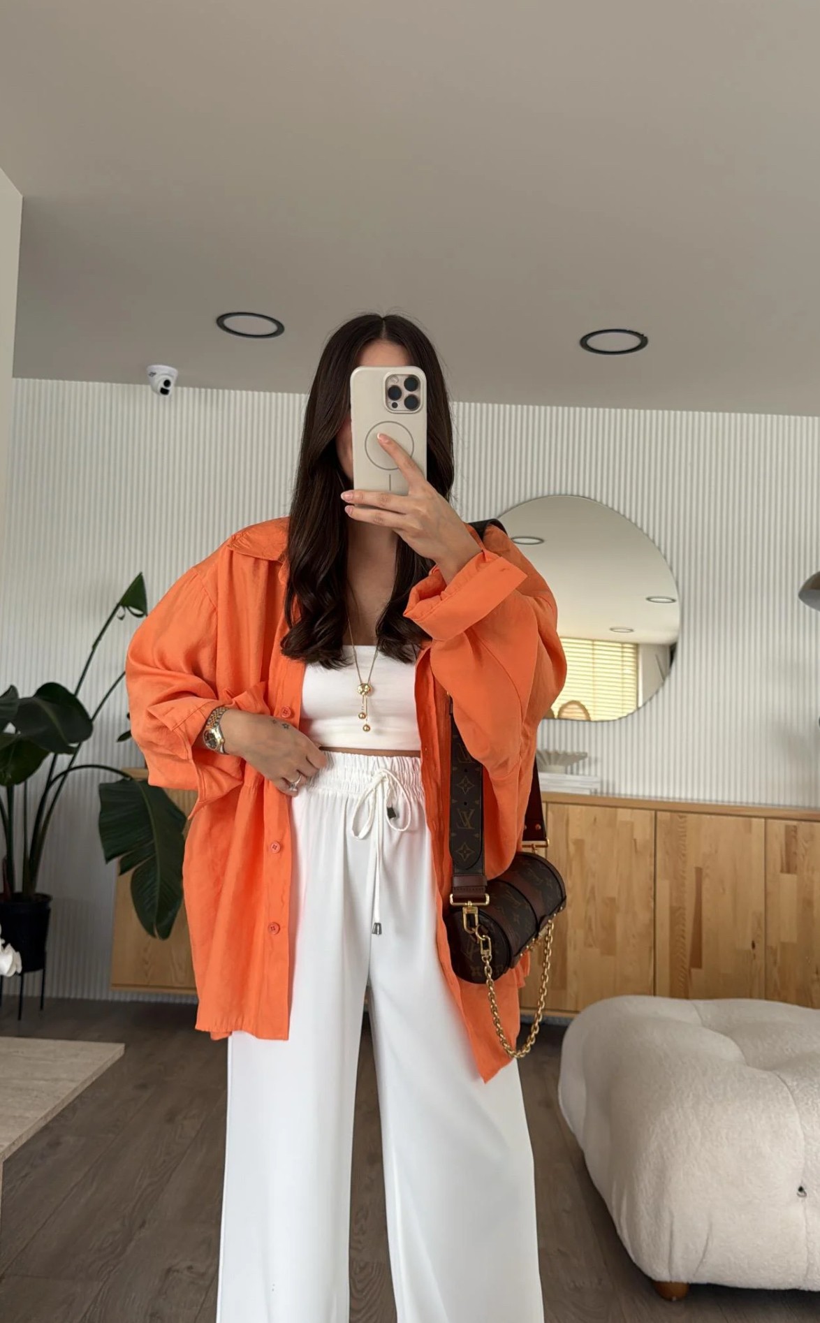 Chemise